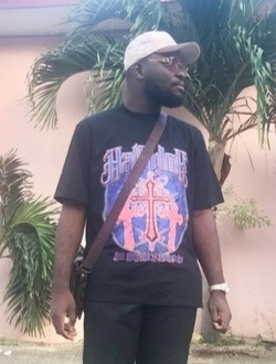 Steph's profile, a single 27-year-old a man in Cotonou