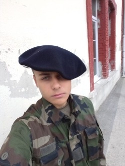 Jason's profile, a single 27-year-old a man in Gennevilliers