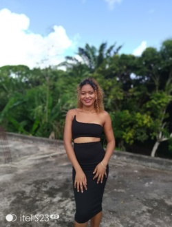 Adèle's profile, a single 21-year-old a woman in Toamasina