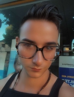 Micky's profile, a single 23-year-old a man in Vierzon