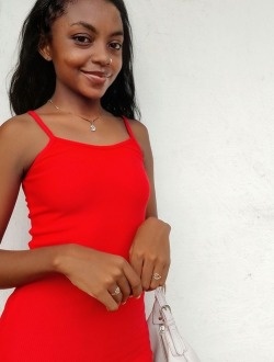 Elysa's profile, a single 24-year-old a woman in Mahajanga