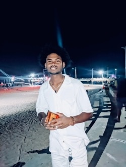 profile picture 0