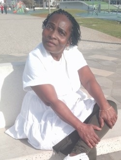 Ange's profile, a single 59-year-old a woman in 'Amara