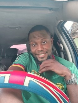 Kenny's profile, a single 31-year-old a man in Douala