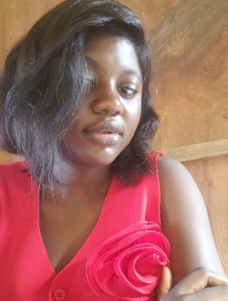 Nice's profile, a single 25-year-old a woman in Douala