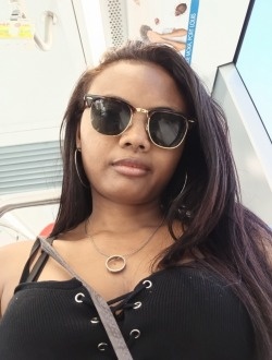 Alice's profile, a single 32-year-old a woman in Antananarivo