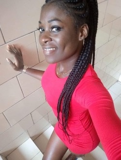 Johanna's profile, a single 22-year-old a woman in Dinan