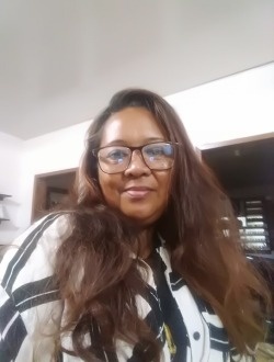 Annick's profile, a single 44-year-old a woman in Sambava