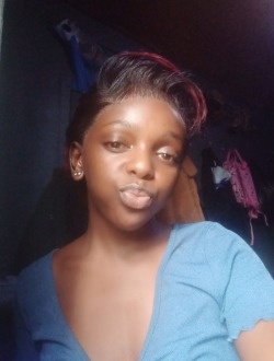 Sandra's profile, a single 25-year-old a woman in Yaoundé