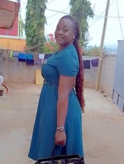 Christelle's profile, a single 32-year-old a woman in Yaoundé