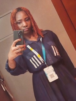 Lou Tranan Elodie's profile, a single 32-year-old a woman in Abidjan