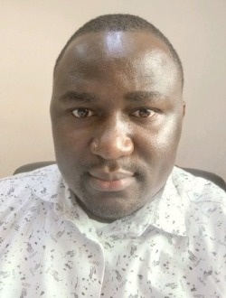 Rafael's profile, a single 33-year-old a man in Douala