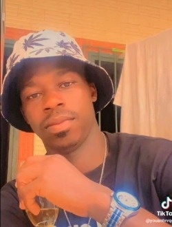 Youane's profile, a single 34-year-old a man in Abadjin-Doumé