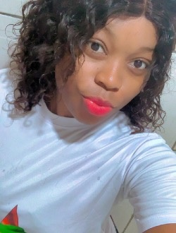 Priscilia's profile, a single 27-year-old a woman in Douala