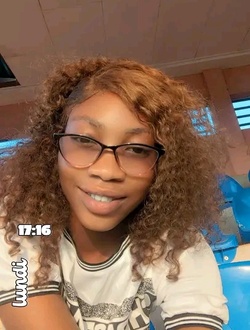 Manuella's profile, a single 19-year-old a woman in Bertoua