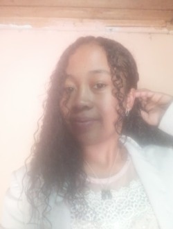 Ange's profile, a single 24-year-old a woman in Antananarivo