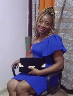Viviane Clarisse's profile, a single 43-year-old a woman in Douala