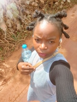 Majoie's profile, a single 20-year-old a woman in Ababita