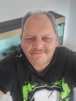 Laurent's profile, a single 56-year-old a man in Charleroi