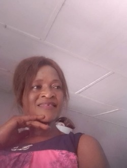 Yvonne's profile, a single 64-year-old a woman in Man