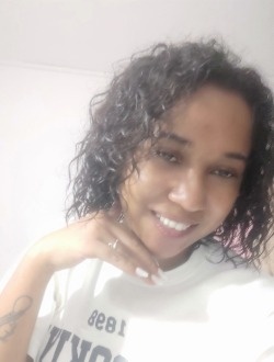 Sasha's profile, a single 29-year-old a woman in Baye