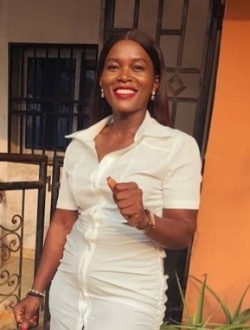Stecy's profile, a single 37-year-old a woman in Yaoundé