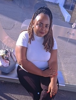 Jacqueline's profile, a single 43-year-old a woman in Yaoundé