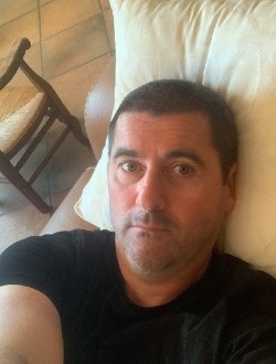 Nico's profile, a single 44-year-old a man in Saint-Valery-en-Caux