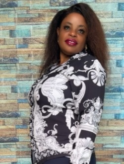 Minette's profile, a single 37-year-old a woman in Douala