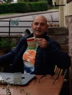 Charlie's profile, a single 66-year-old a man in Contrexéville