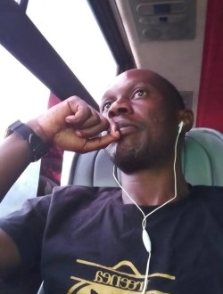 Luc Ava's profile, a single 40-year-old a man in Abong Mbang