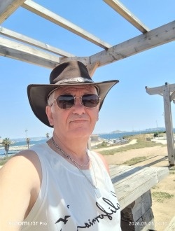 Gérard's profile, a single 71-year-old a man in Marseille