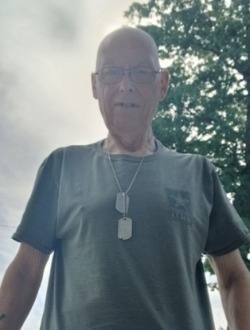 Perfil de Christopher, un hombre soltero(a) de 68 años en Plymouth