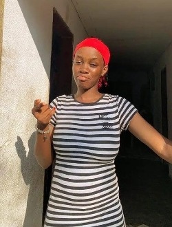 Enjoy Stella's profile, a single 19-year-old a woman in Edéa