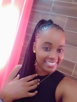 Charlotte's profile, a single 31-year-old a woman in Douala