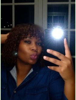 Julia's profile, a single 38-year-old a woman in Libreville