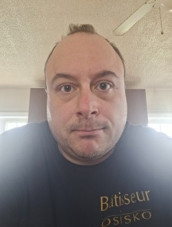 Pierre's profile, a single 46-year-old a man in Amos