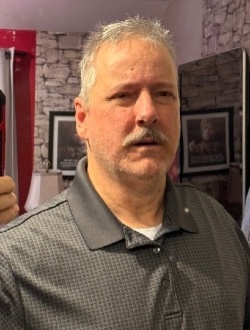 Perfil de Claude, un hombre soltero(a) de 64 años en Laval
