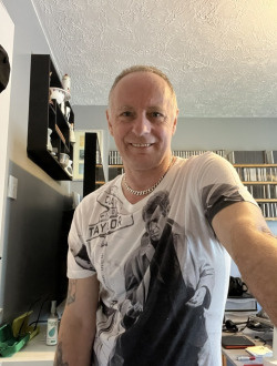 Dave's profile, a single 53-year-old a man in Dartford