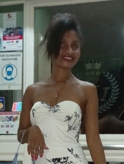 Brigitte's profile, a single 32-year-old a woman in 67 Ha