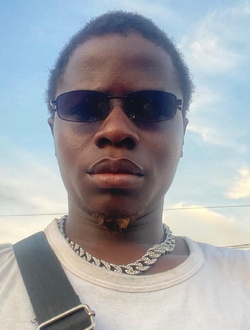 Roberto's profile, a single 27-year-old a man in Kinshasa Nongo