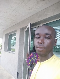 Aristide's profile, a single 27-year-old a man in Abidjan