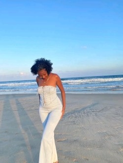 Lulu's profile, a single 25-year-old a woman in Antananarivo