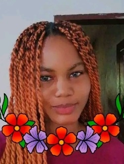Evelyne's profile, a single 18-year-old a woman in Yaoundé