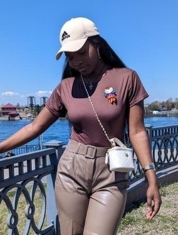 Jaella's profile, a single 25-year-old a woman in Douala