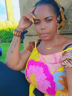 Lina's profile, a single 36-year-old a woman in Porto-Novo