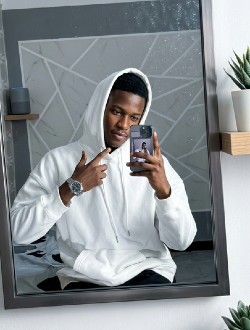 Hakill's profile, a single 20-year-old a man in Louga