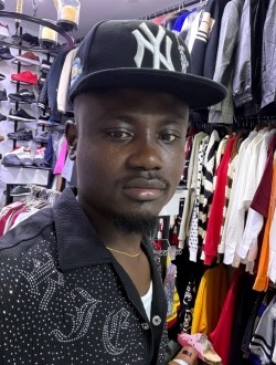 Idris's profile, a single 29-year-old a man in Douala