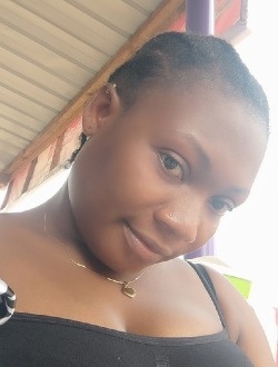 Fafa's profile, a single 34-year-old a woman in Lomé