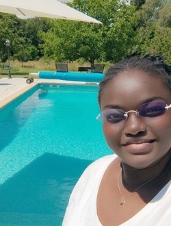 Lolita's profile, a single 44-year-old a woman in Villefranche-sur-Saône